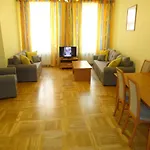 Apartment Old